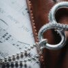 Collection des colliers en cuir - Riona
